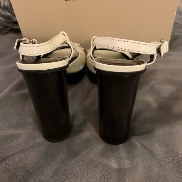 Burberry White Sandals - size 38 - Picture 6 of 11
